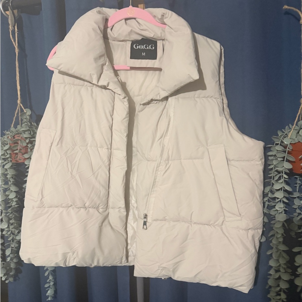 Women's White Puffer Vest